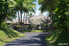 11 Maya Ubud Hotel Entrance