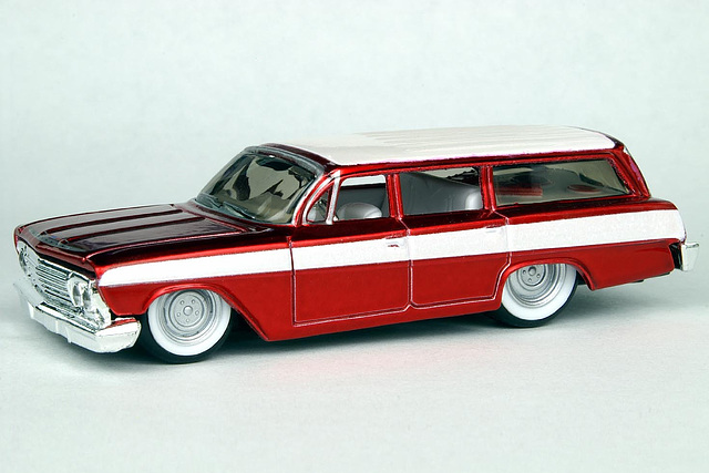 Maisto 1962 Chevrolet Biscayne Wagon