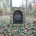 Gedenkstein für den ehemaligen Friedhof des Walddorfes Wunder