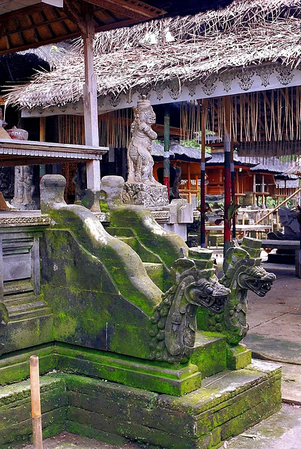 Bali  Pura Kehen, Tempel der Schatzkammern, Innenhof. ©UdoSm