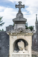 PHOTOGRAPHING OLD GRAVEYARDS CAN BE INTERESTING AND EDUCATIONAL [THIS TIME I USED A SONY SEL 55MM F1.8 FE LENS]-120248