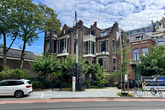Amsterdam 2023 – Buildings in the corner of the Koninginneweg