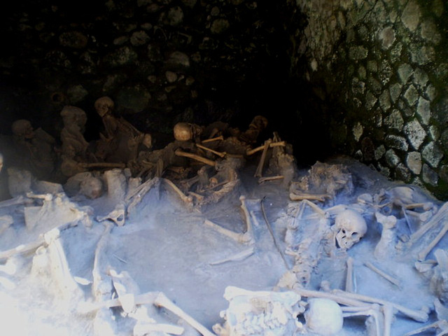 Chamber with skeletons.