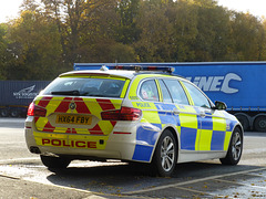 Hampshire Police BMW at Rownhams Services - 16 November 2016