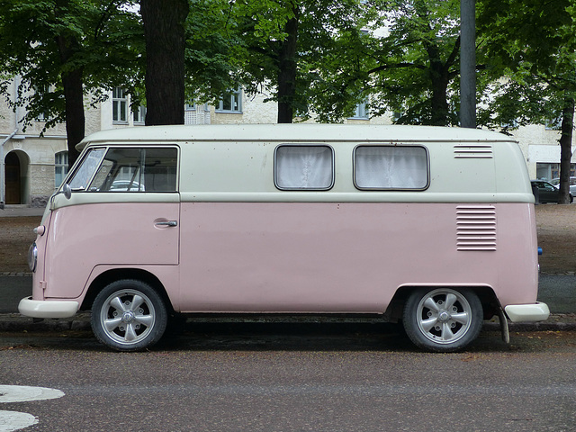 Pink Camper in Helsinki - 6 August 2016