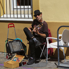 Guitar player in Cadiz