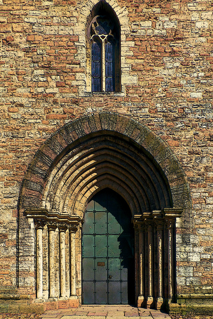 Westportal der Magni Kirche in Braunschweig