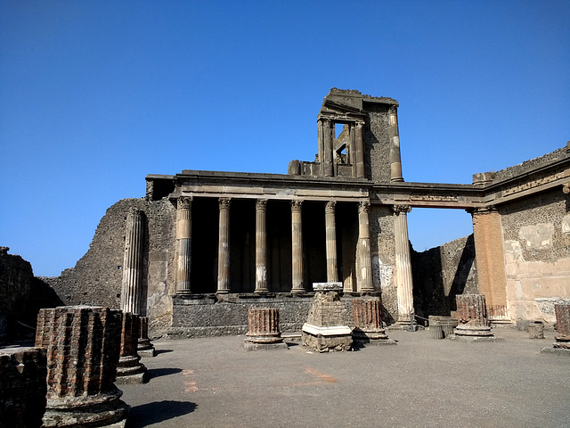 Pompeii- Basilica