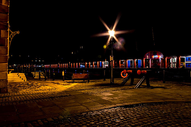 Albert dock at night