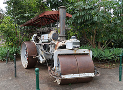 A Fowler of Leeds steamroller