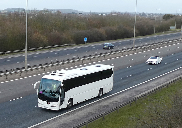 A Plaxton Panther on the A1M near Sawtry - 18 Feb 2019 (P1000275)