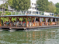 Kanchanaburi- Floating Restaurant