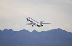 American Airlines McDonnell Douglas MD-82 N585AA
