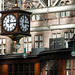 Uhr in der Central Station Glasgow