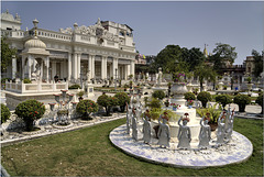 Pareshnath Jain Temple Garden, Calcutta