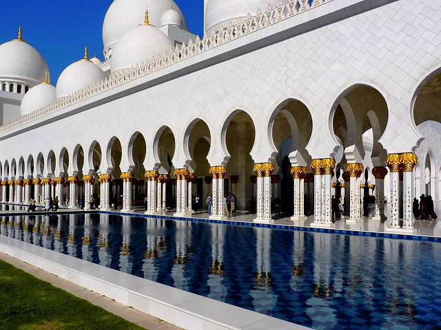 Abu Dhabi : La grande moskea Zayed -