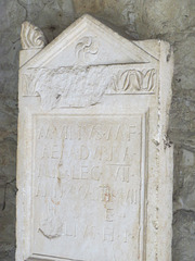 Musée archéologique de Split : CIL III, 9741, p.1475.