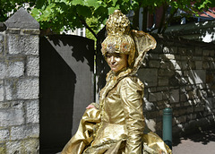 The gold queen