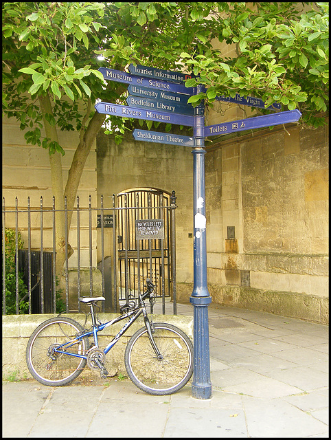 Hertford College signpost