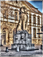 Landau in der Pfalz - Löwendenkmal am Deutschen Tor