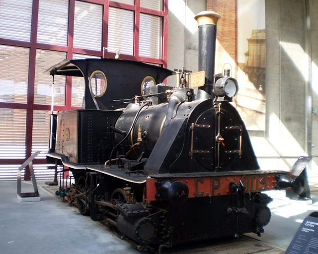 Steam locomotive (1890).