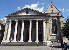 Eingang zur Cathédrale Saint-Pierre Genève