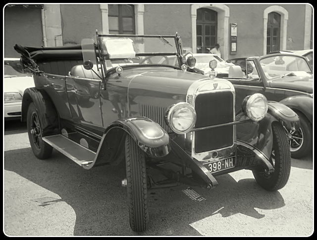1924 Chrysler Maxwell.