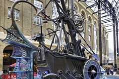 "The Navigators" #2 – Hay’s Galleria, Southwark, London, England