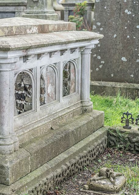 PHOTOGRAPHING OLD GRAVEYARDS CAN BE INTERESTING AND EDUCATIONAL [THIS TIME I USED A SONY SEL 55MM F1.8 FE LENS]-120196