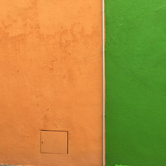 Orange/green.