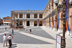 Loreto, piazza della Basilica  (© Buelipix)