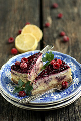 Sidruni-juustukook vaarikamoosiga / Lemon cheesecake with raspberry jam