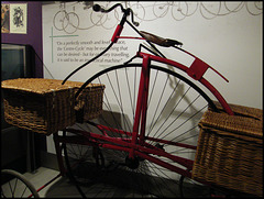 penny farthing delivery bike