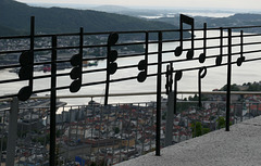 Zaun auf dem Fløiden dem Hausberg der Stadt Bergen