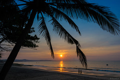 Sonnenaufgang am Strand von Phan Thiet ... P.i.P. (© Buelipix)