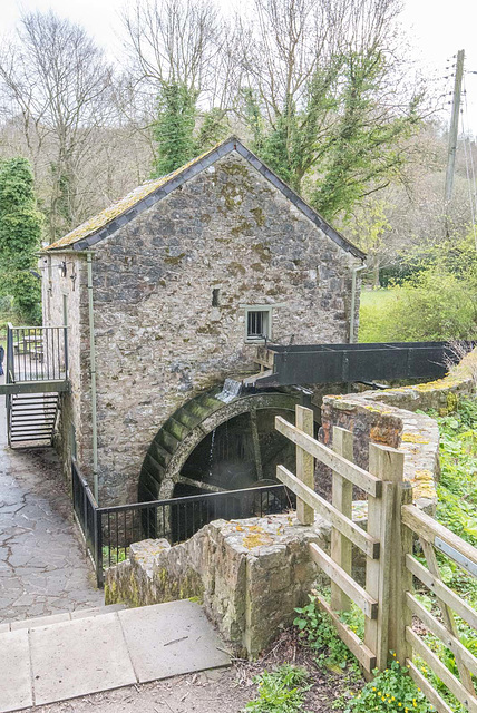 A working water mill
