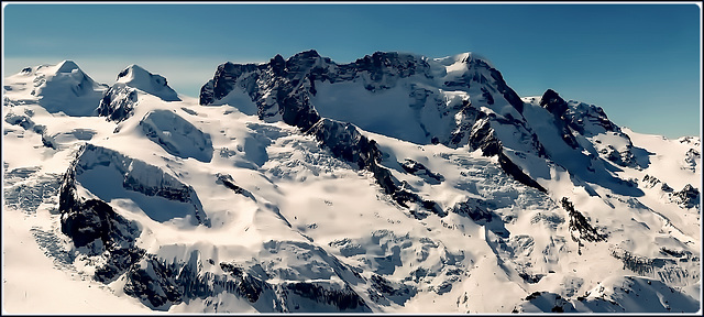 Zermatt : il Monte Rosa visto dalla Svizzera