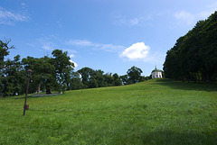 Glinkas Pavillon am Hügel