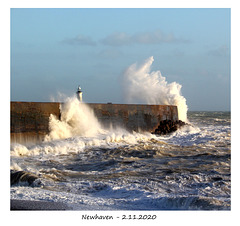 Waves surging - Newhaven - 2 11 2020