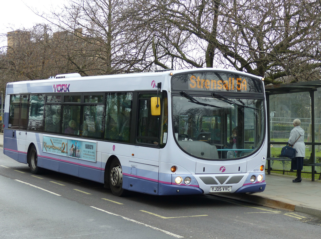 Buses around York (4) - 23 March 2016