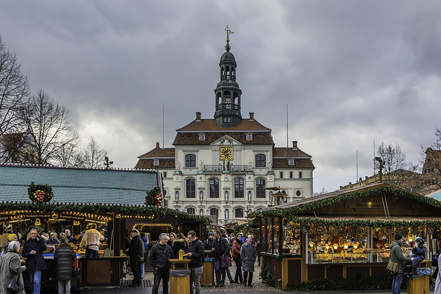 Weihnachtsmarkt am Rathaus zu Lüneburg