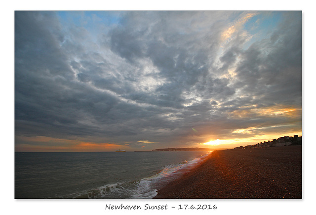 Newhaven sunset - 17.6.2016