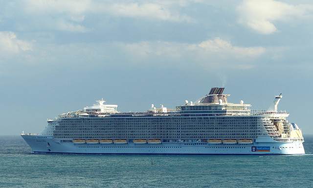 Allure of the Seas leaving Port Everglades - 11 March 2018