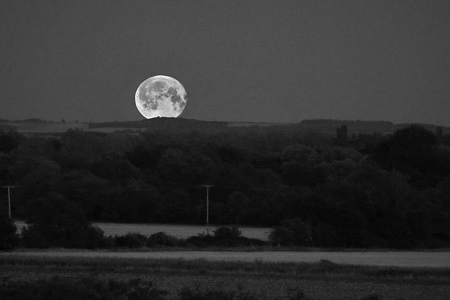 Moon rise, Monday 24 September
