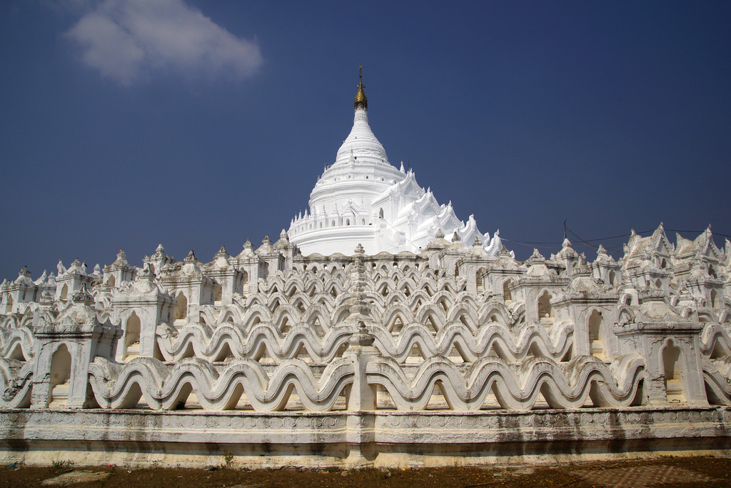 Hsinbyume Myatheindan Pagoda