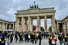 Berlin 2023 – Demonstration of postal workers at the Brandenburger Tor