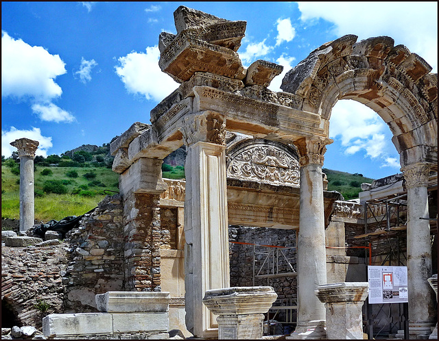Ephesus - Il tempio di Adriano -