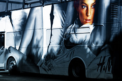 Fashion Bus