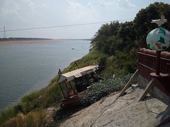Épave du Mékong / Mékong River wreck