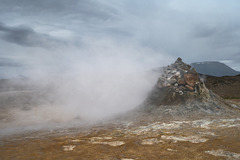 The Namafjall geothermal field, Crateras